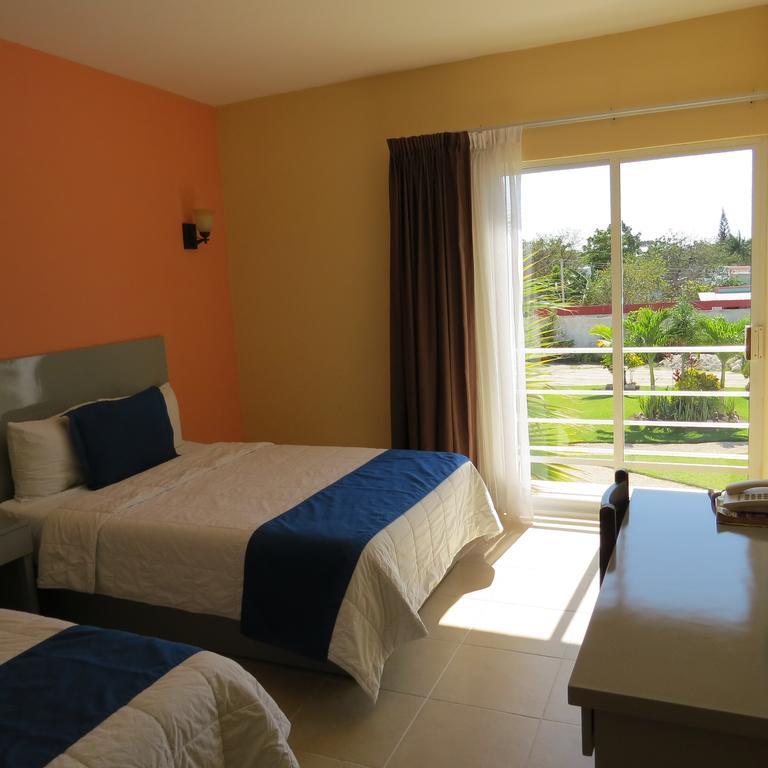 Lua Hotel Champotón エクステリア 写真